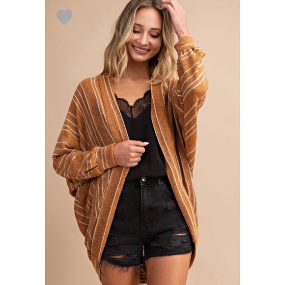 SOLD! HOST PICK 12/16 🆕 Striped Cardigan - Picture 2 of 6